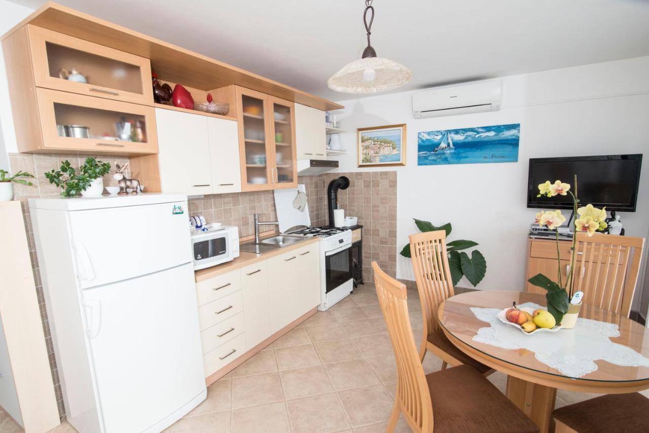 Apartment Alba Medveja Buitenkant foto