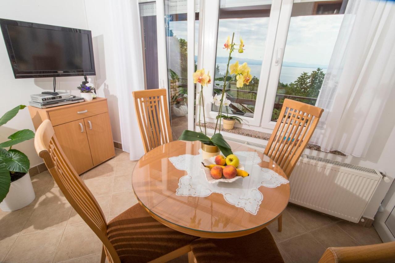 Apartment Alba Medveja Buitenkant foto